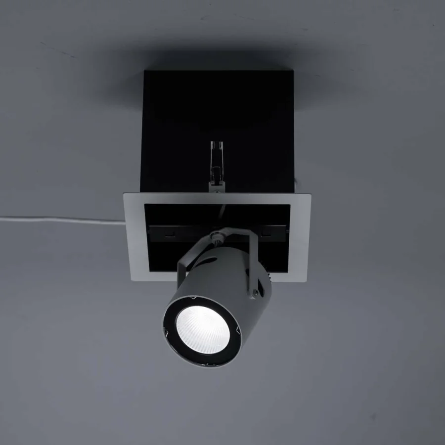 Встраиваемый светильник Searchlight ширина 23