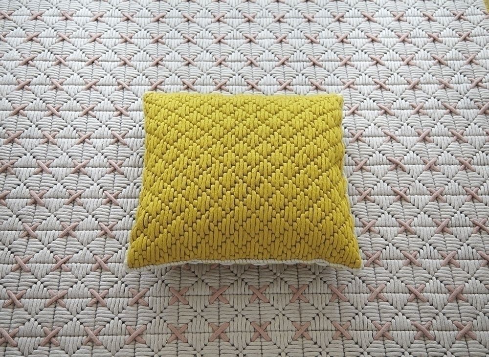 Подушка Silai Yellow - Yellow 50x50